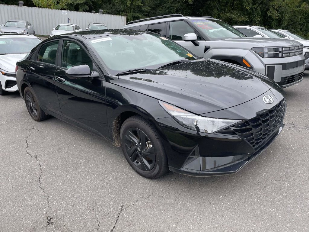 Used 2023 Black Hyundai Blue image 1