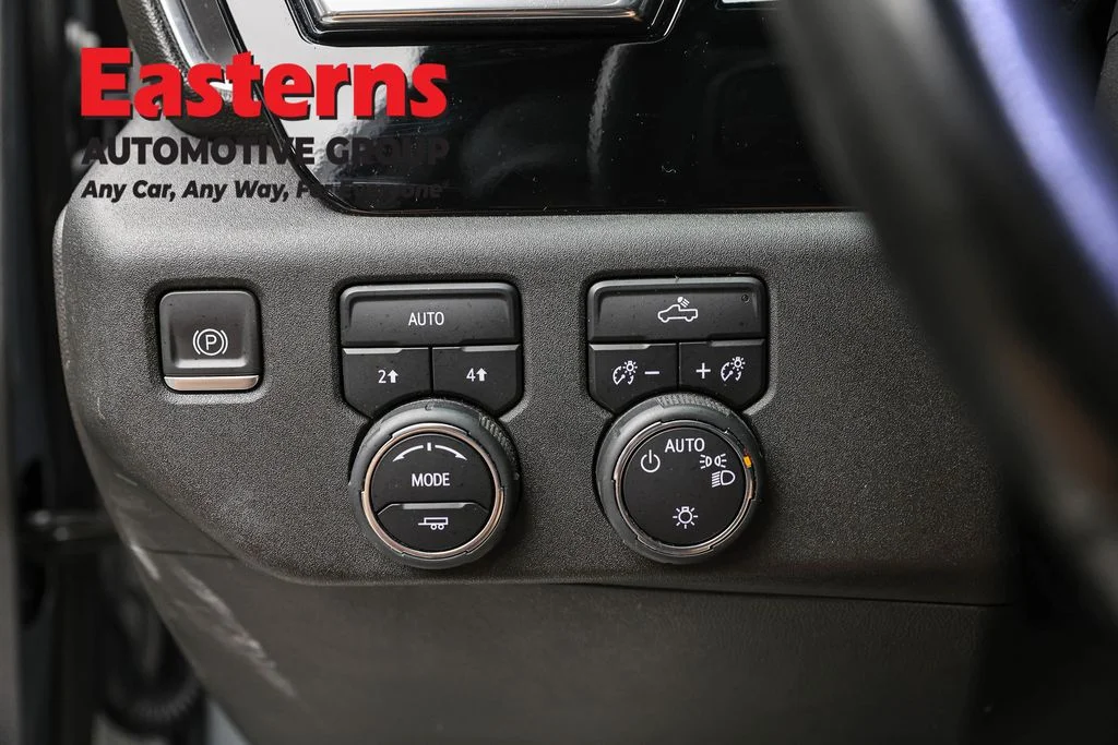 Used 2023 Gray Chevrolet LT image 19