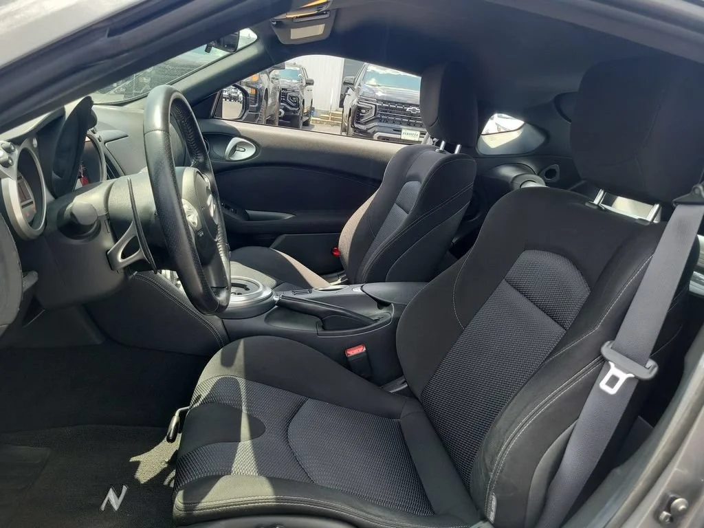 Used 2011 Gray Nissan 2dr Cpe Auto image 16
