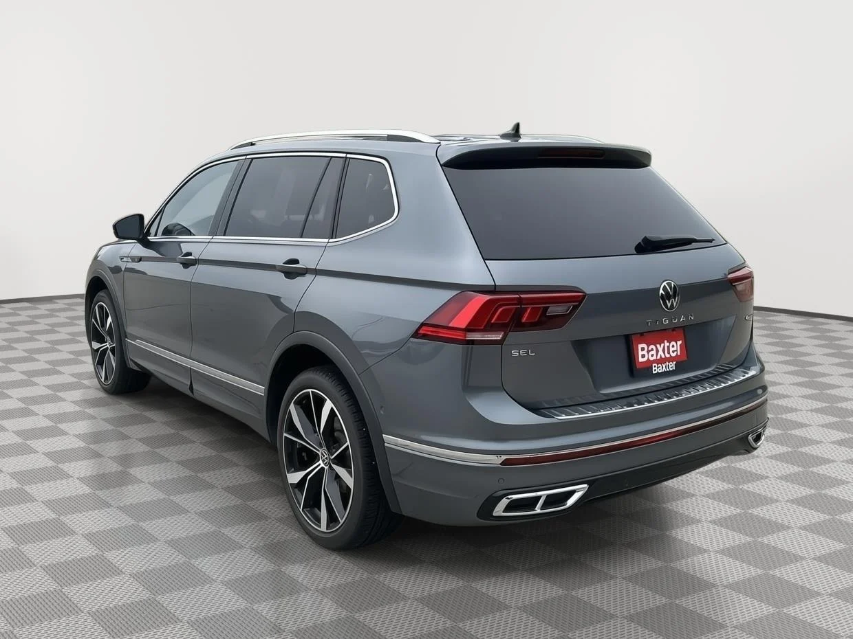Certified Used 2024 gray Volkswagen SEL R-Line image 9
