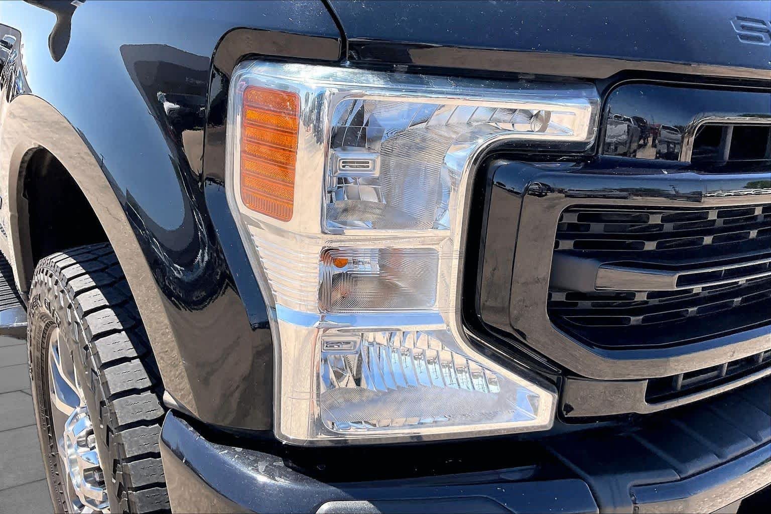 Used 2022 Agate Black Ford LARIAT image 26