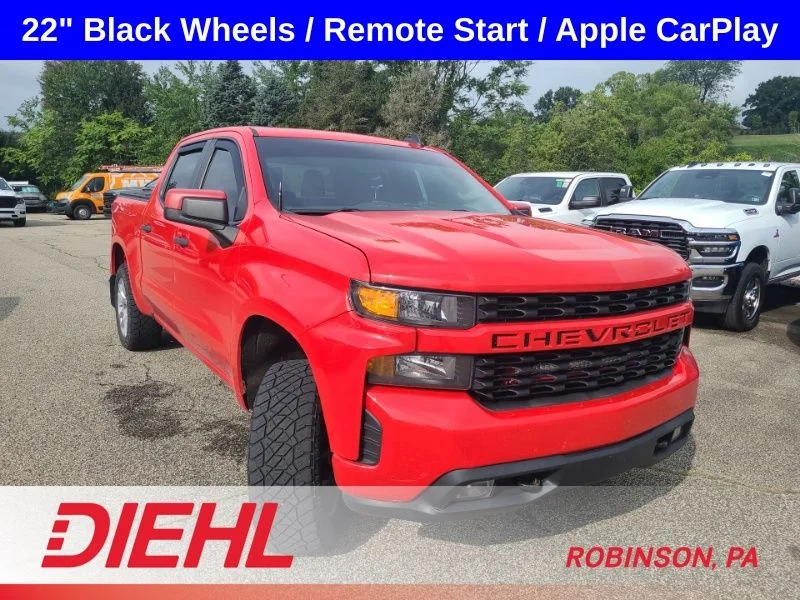 Used 2019 Red Chevrolet Custom image 4