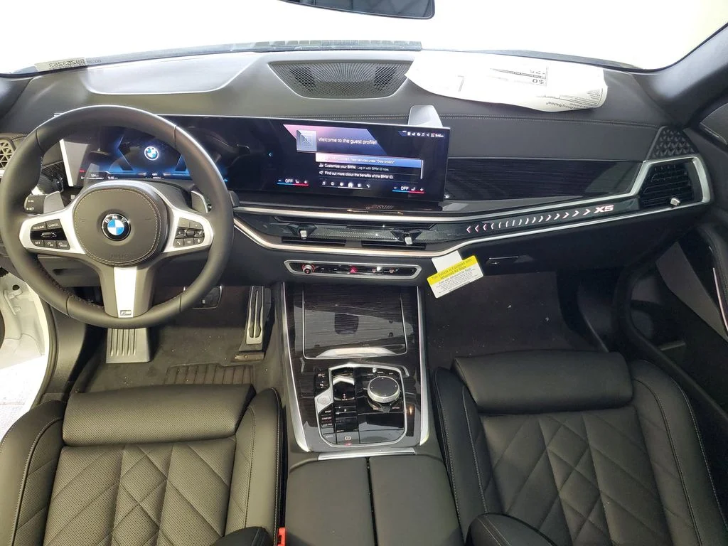 Used 2026 White BMW sDrive40i image 13
