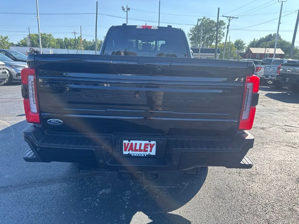 Used 2025 Black Metallic Ford Platinum image 5