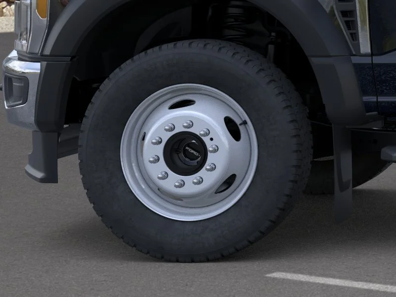New 2026 Agate Black Metallic Ford F-550® XL image 41