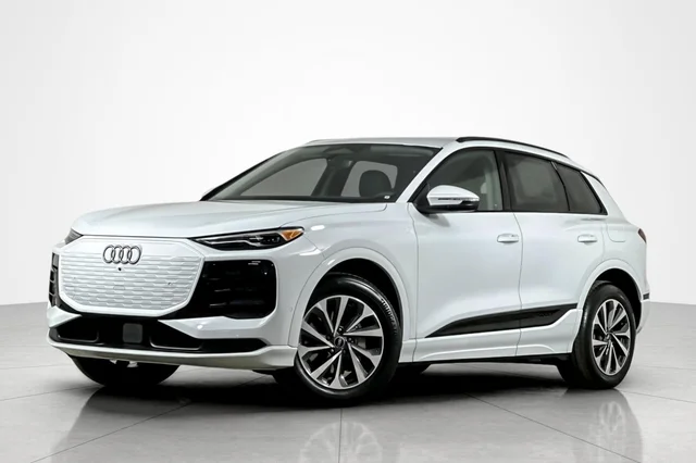 2025 Audi Q6 e-tron Premium quattro's photo