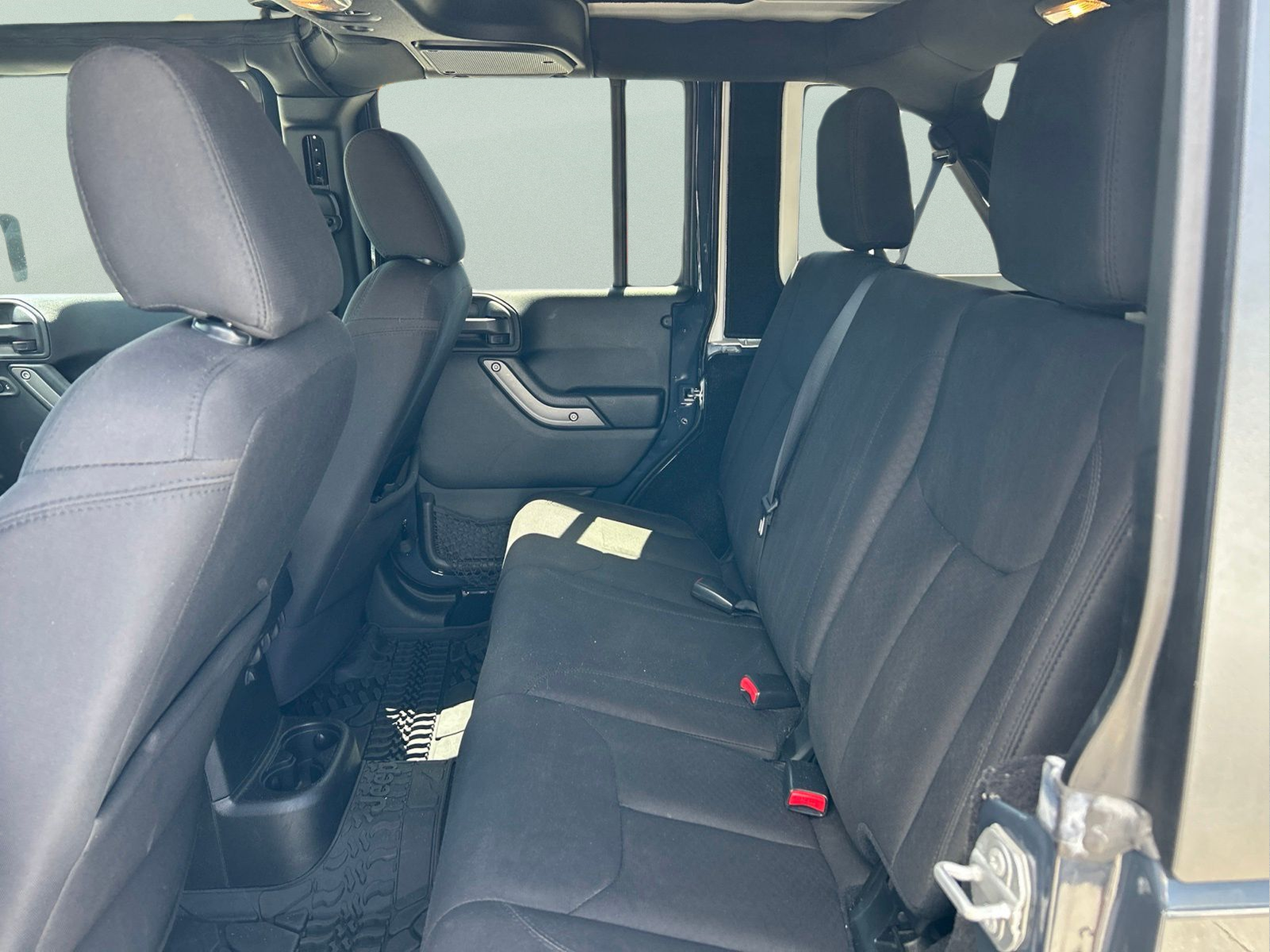 Used 2017 Black Jeep Unlimited Sport image 10