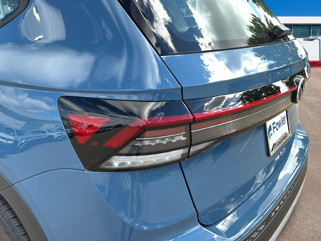 New 2027 Blue Volkswagen 1.5T S image 26