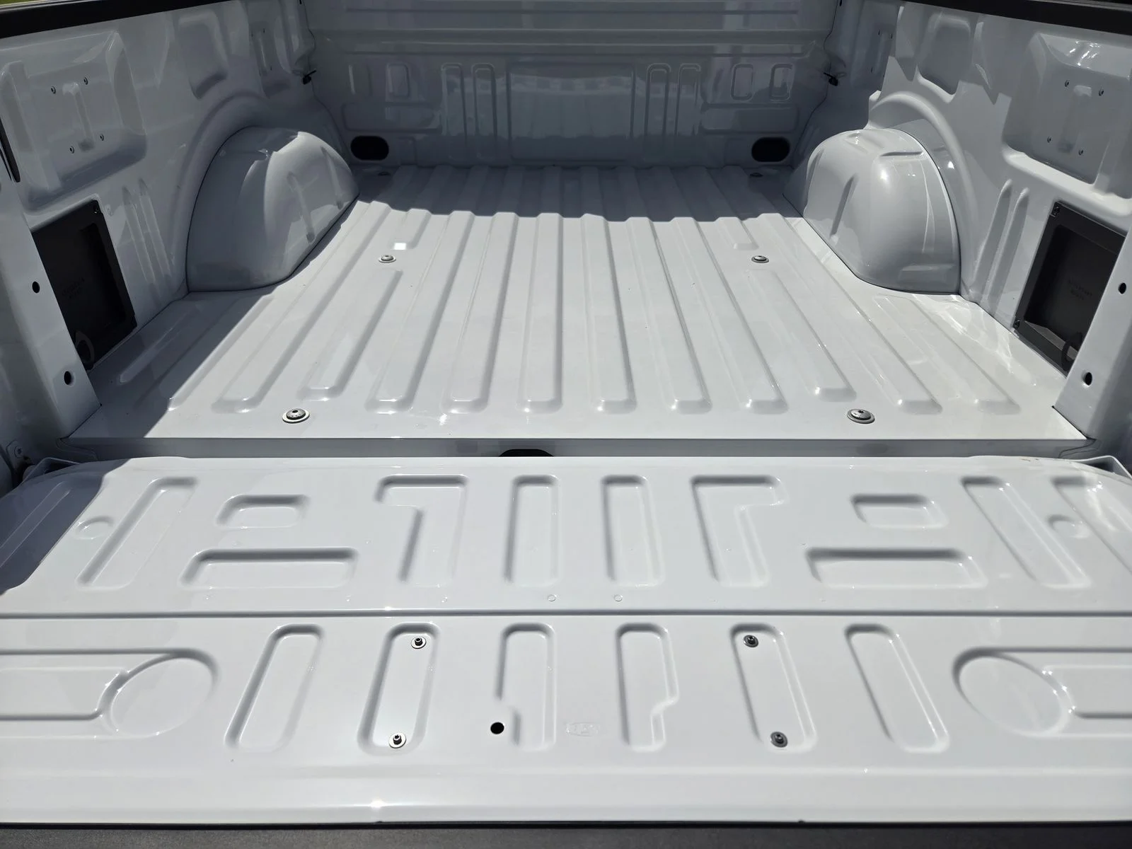 New 2026 Oxford White Ford STX® image 20