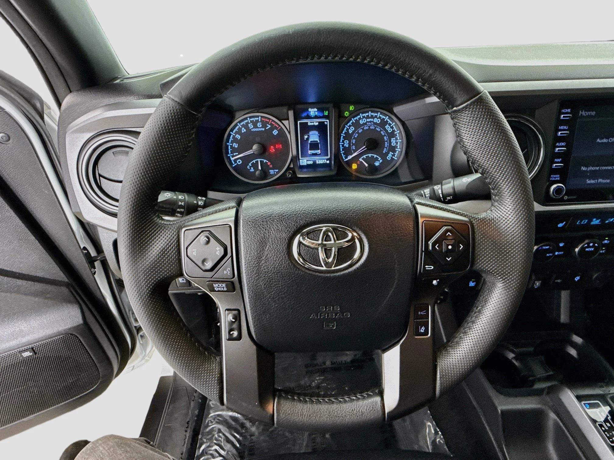 Used 2023  Toyota SR image 13