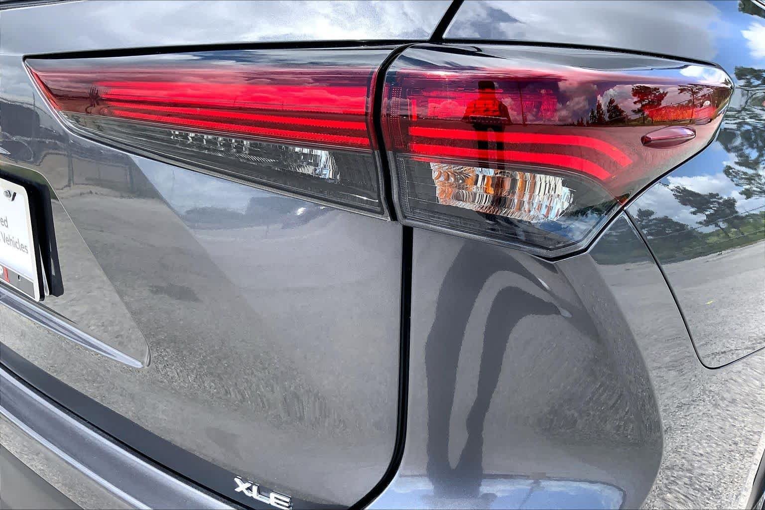 Used 2025 Magnetic Gray Metallic Toyota XLE image 30