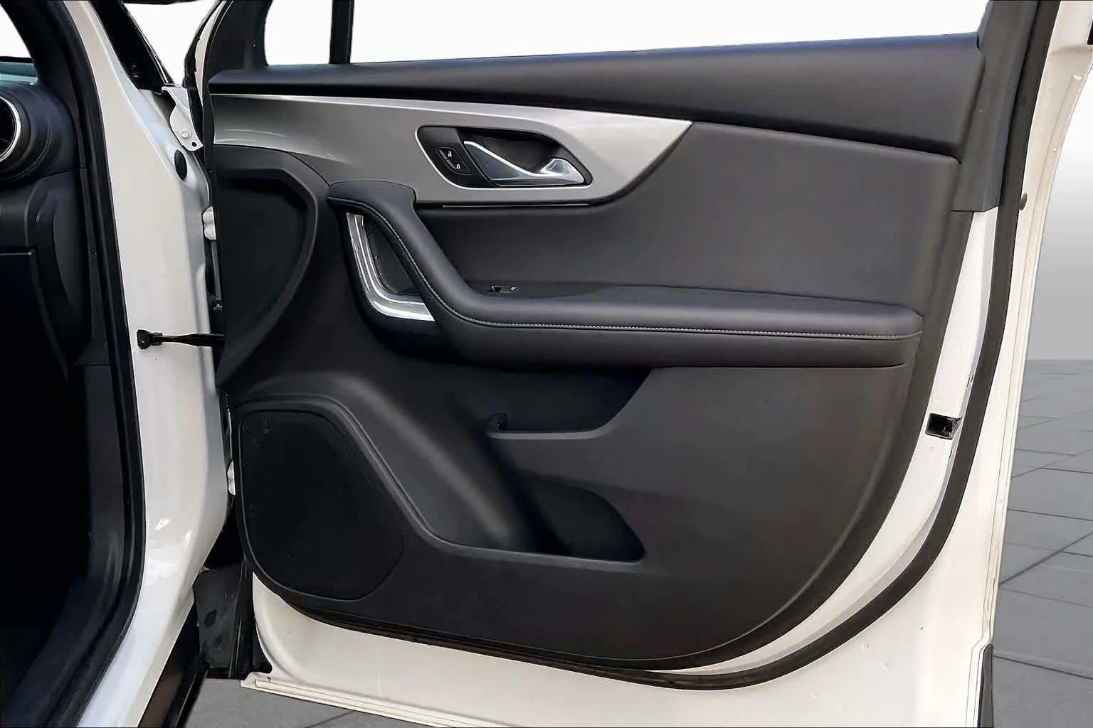 Used 2020 Summit White Chevrolet LT image 19