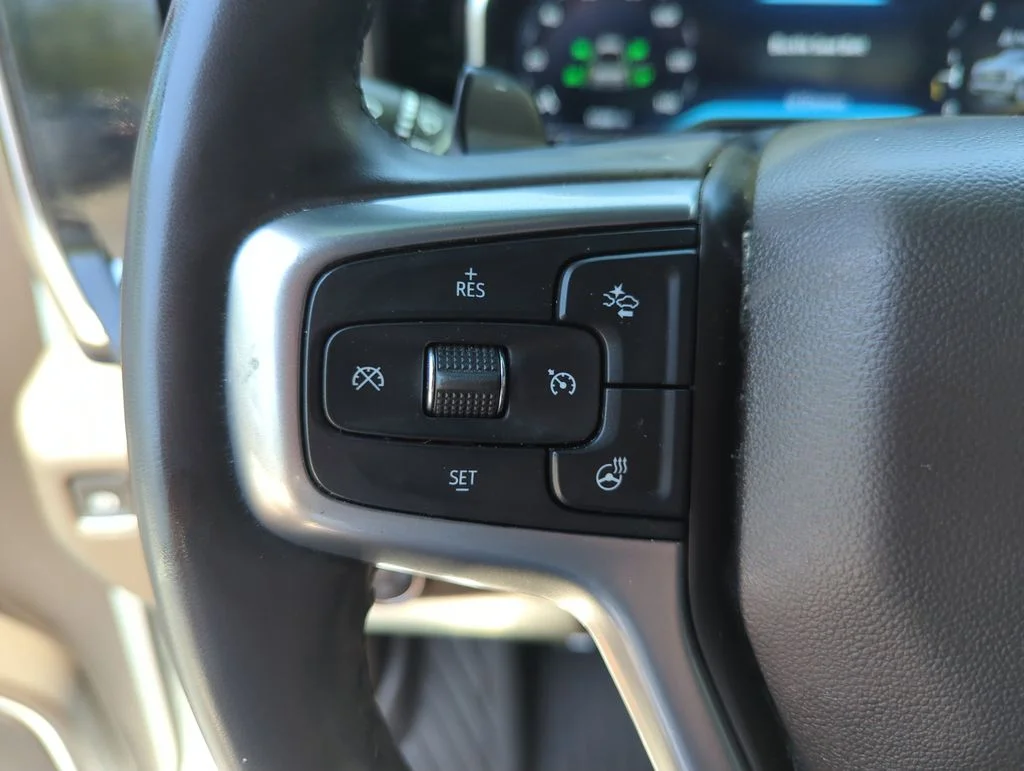 Used 2025 White Chevrolet LTZ image 21