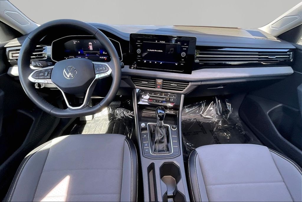 New 2026 Gray Volkswagen 1.5T SE image 7