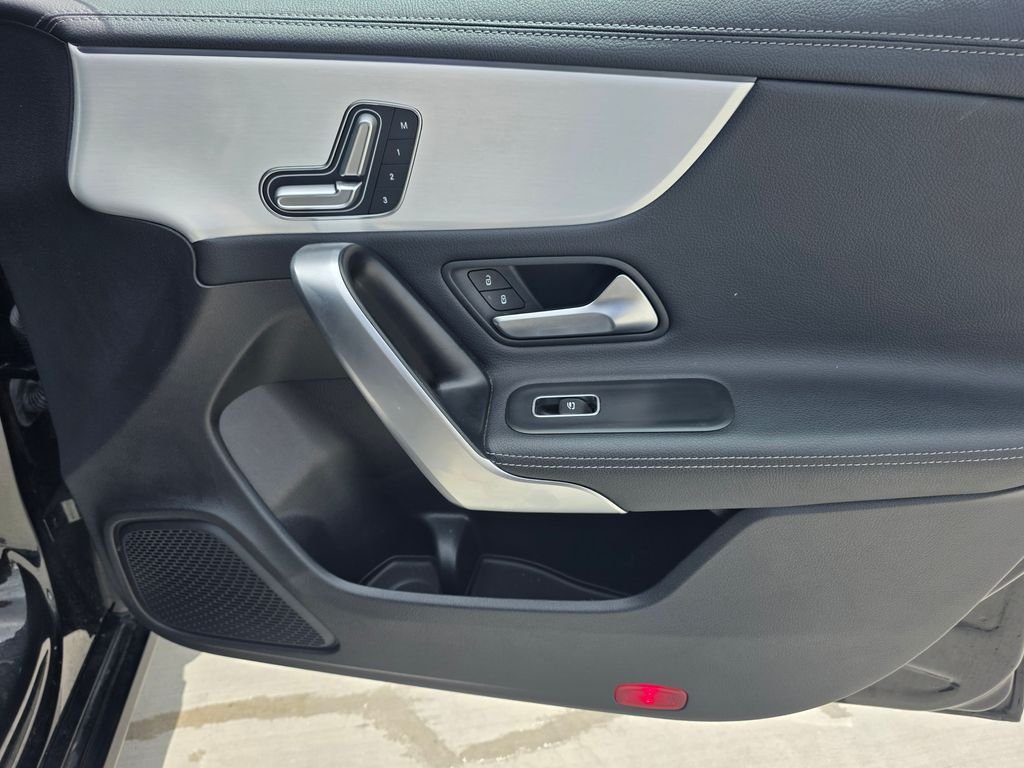 Used 2025 Black Mercedes-Benz CLA 250 image 18