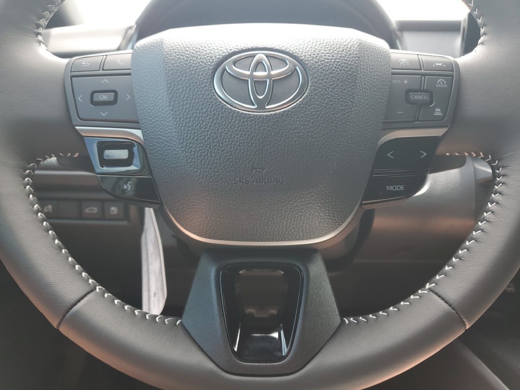 Used 2026  Toyota SE image 22