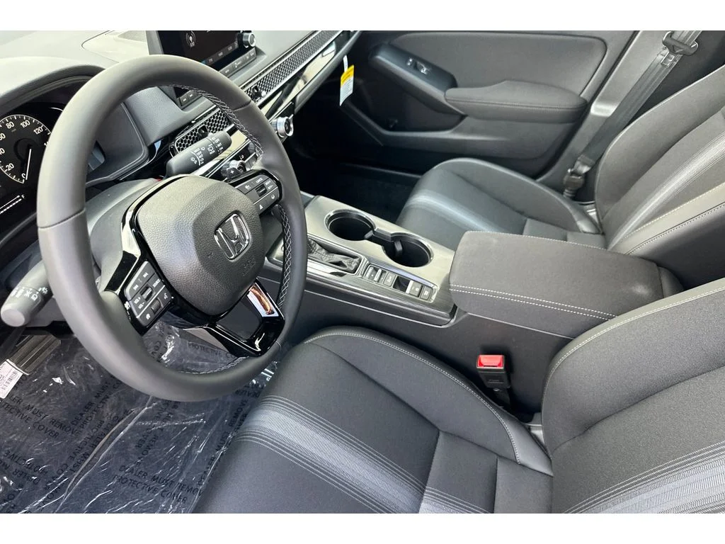 2026 Honda Civic Hatchback Sport - Photo 11