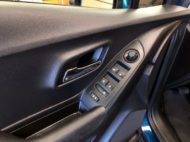 Certified Used 2020 Pacific Blue Metallic Chevrolet LT image 12
