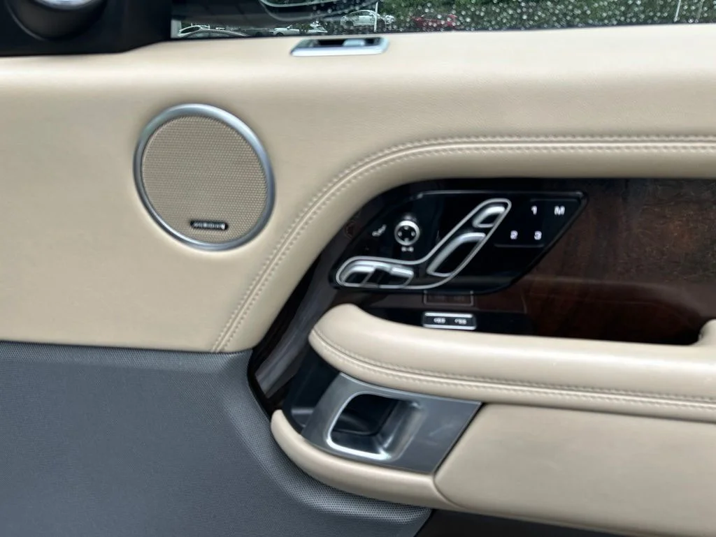 Used 2021  Land Rover Westminster image 22