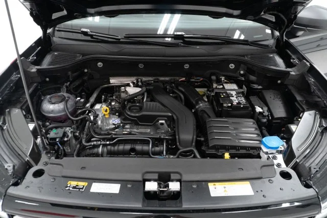 New 2027 Deep Black Pearl Volkswagen S image 32