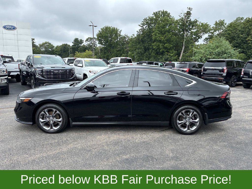Used 2023 Black Honda EX image 4