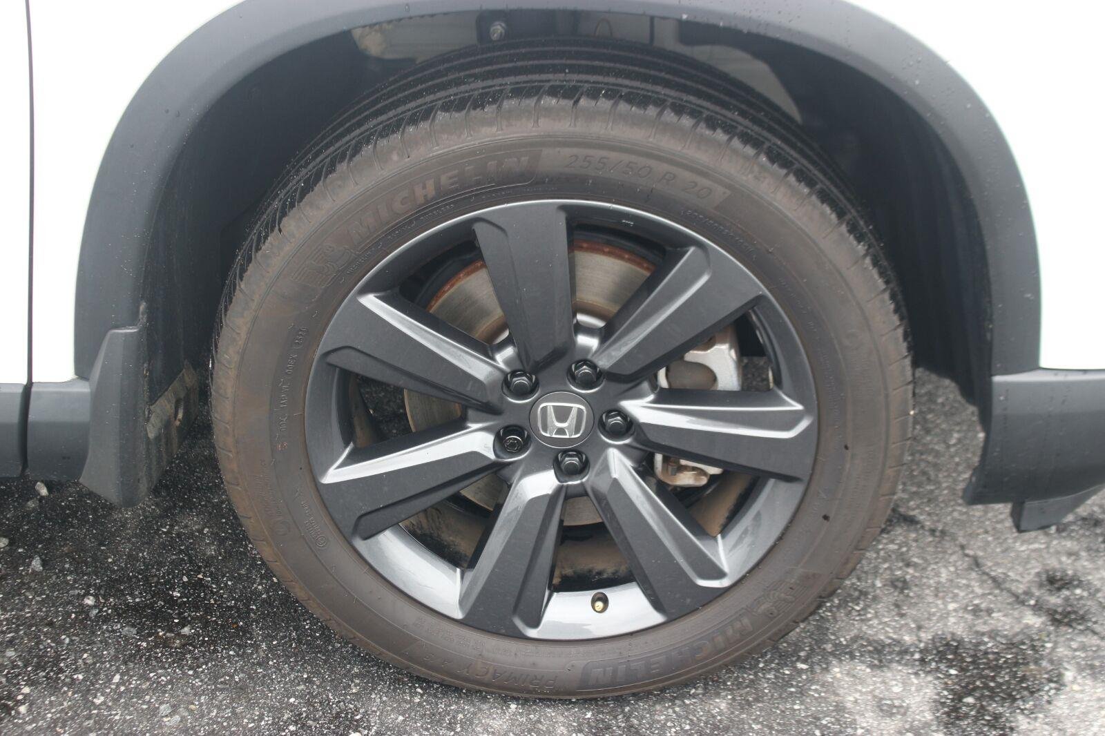 Used 2025 White Honda Sport image 34