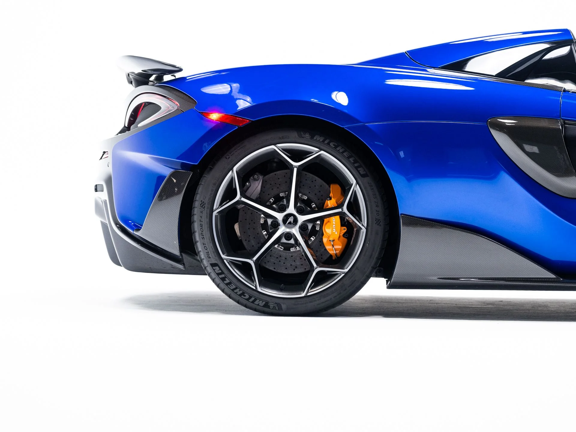 Used 2020 Burton Blue McLaren Spider image 15
