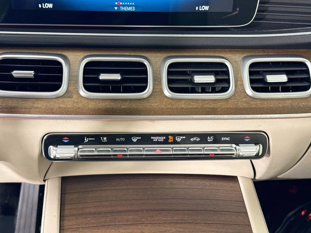Used 2022 White Mercedes-Benz GLE 350 image 16