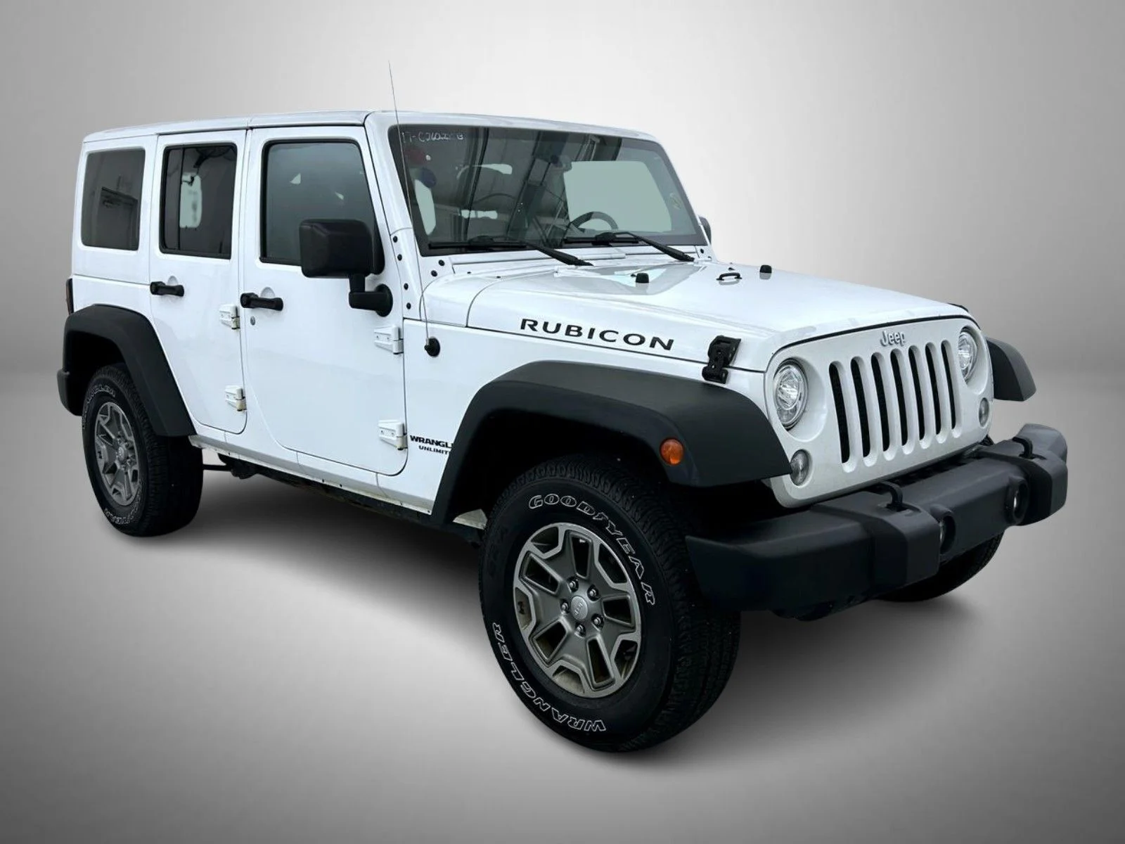 Used 2017 White Jeep Unlimited Rubicon image 3
