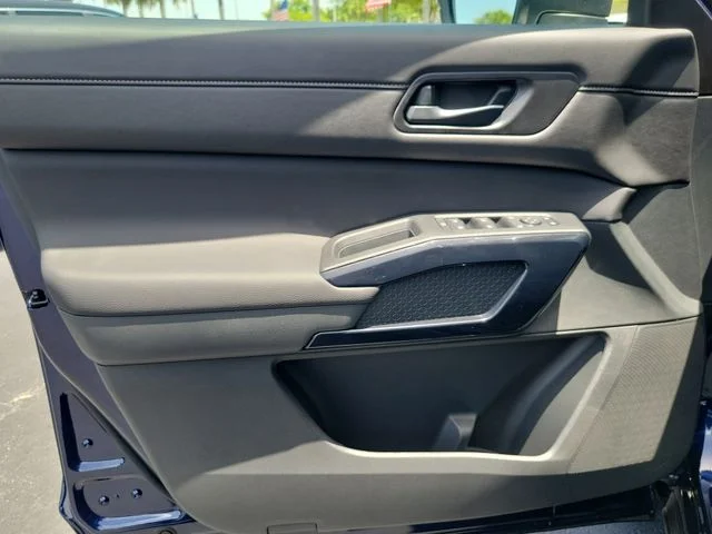 New 2026 Deep Ocean Blue Pearl Nissan SV image 11
