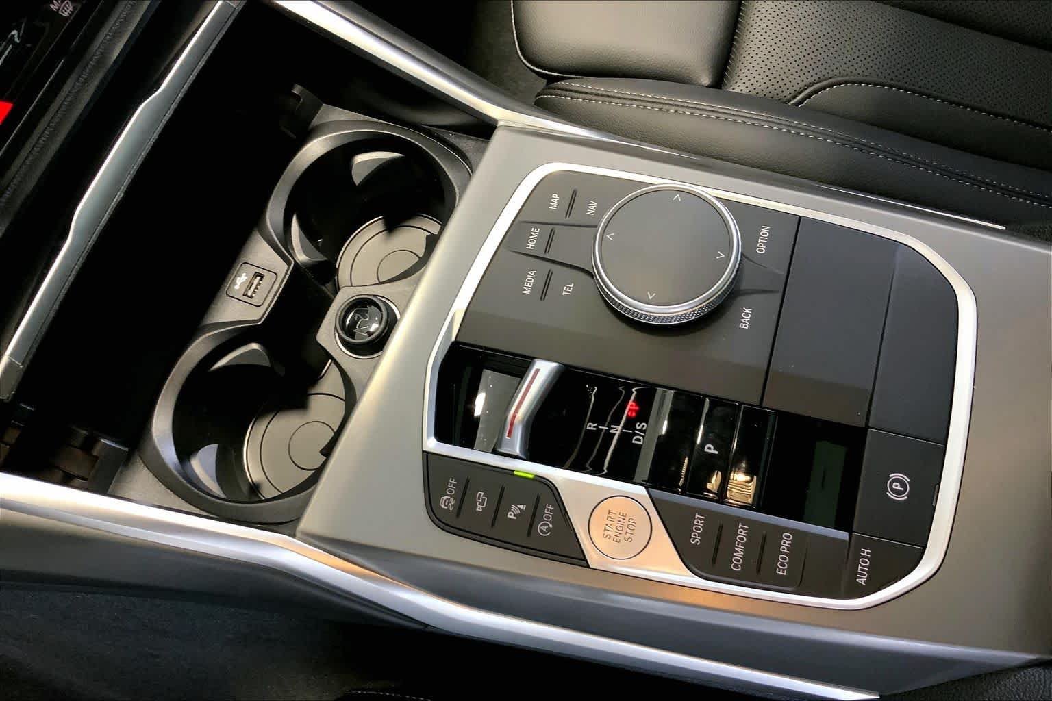 New 2026 Black Sapphire Metallic BMW 330i NA xDrive image 7