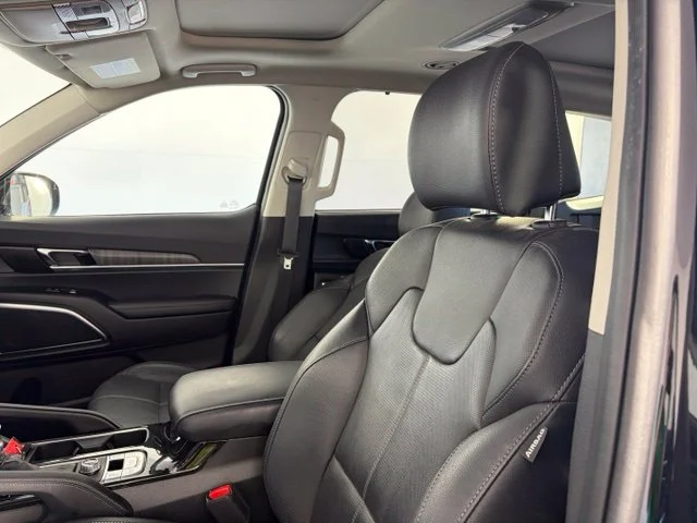 Used 2024 Black Kia SX image 15