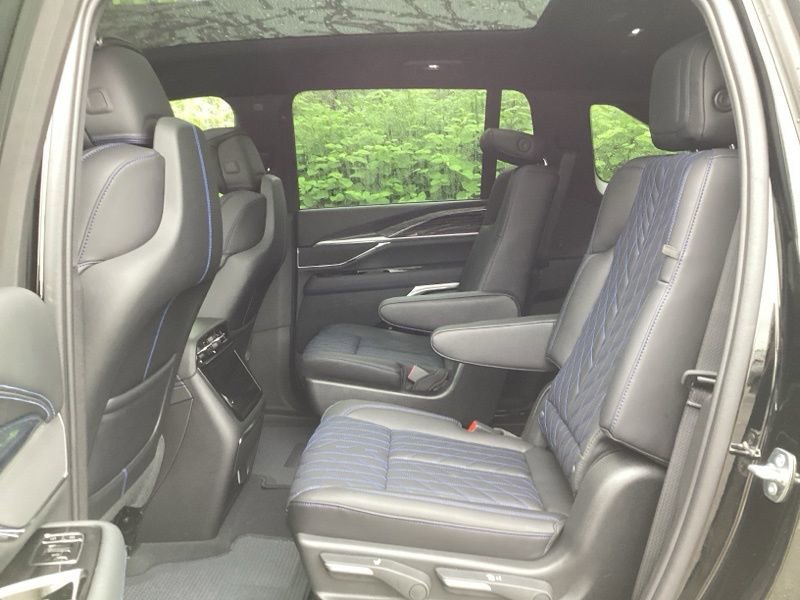 2025 Cadillac Escalade IQ Luxury 1 - Photo 13