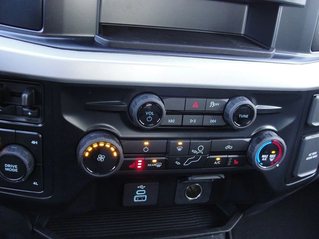 New 2026 Oxford White Ford F-350® XLT image 11