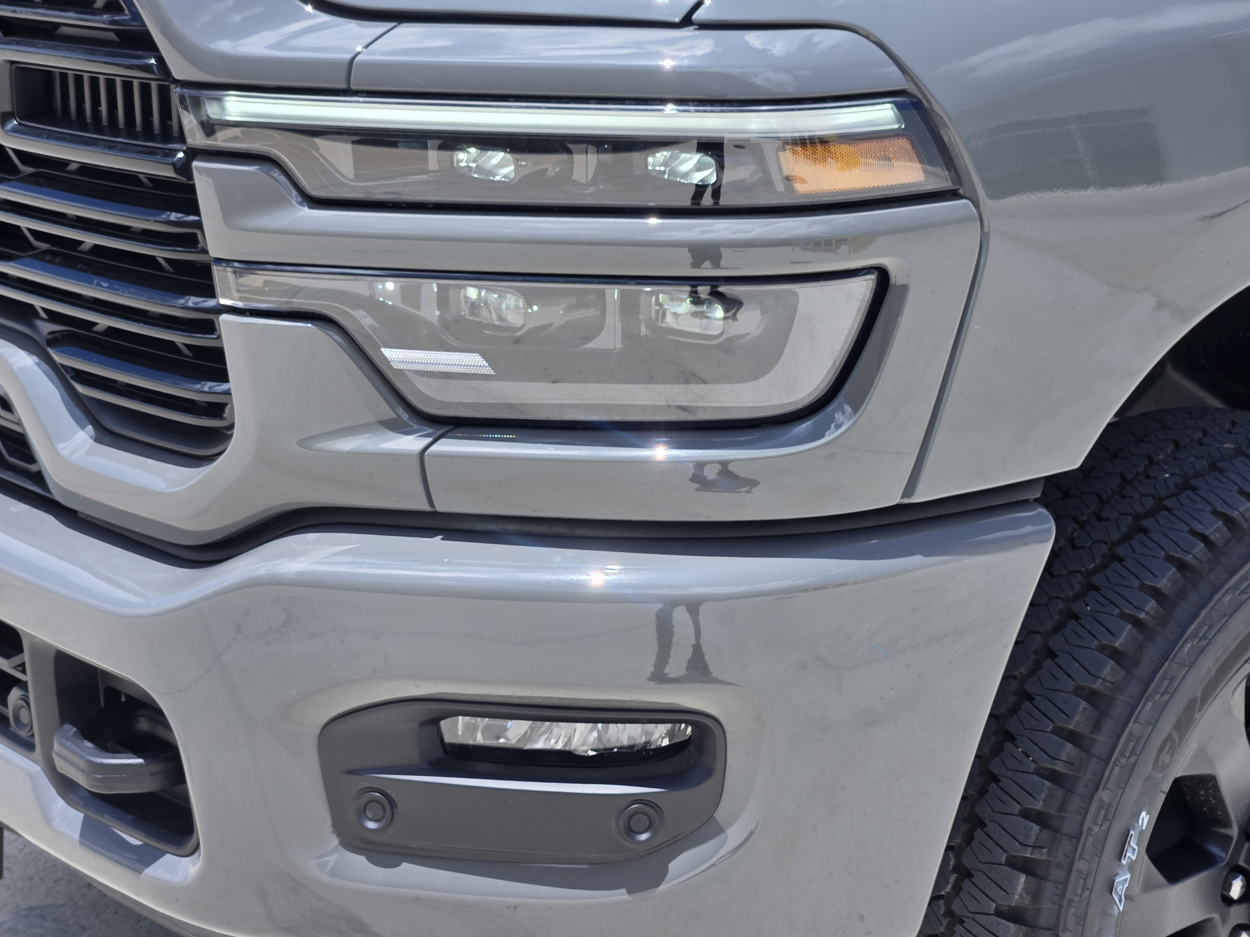 New 2026 Ceramic Gray Clear-Coat Exterior Paint RAM Laramie image 7