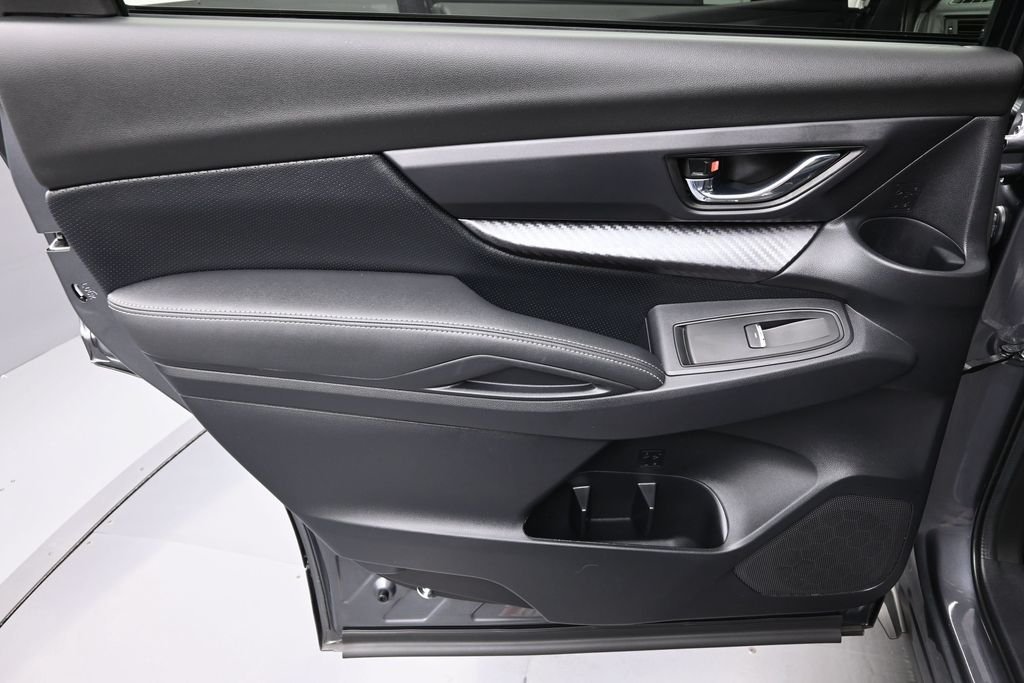 Used 2022 Gray Subaru Onyx Edition image 21