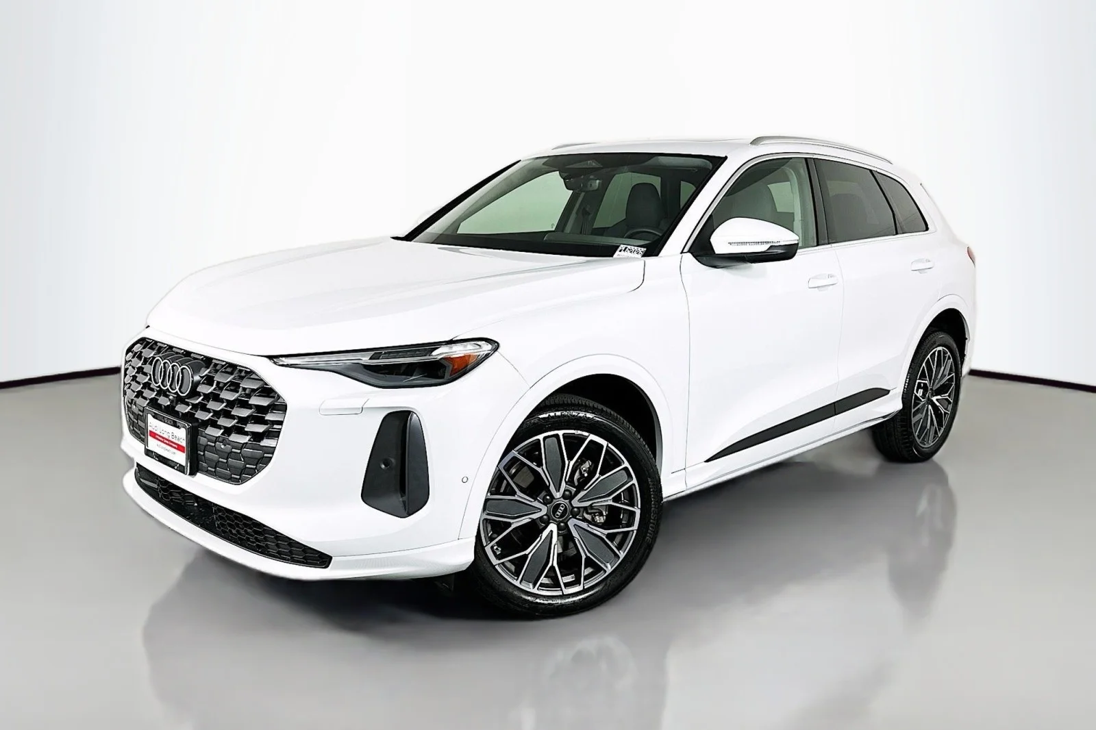 2025 Audi Q5 40 Premium Plus's photo