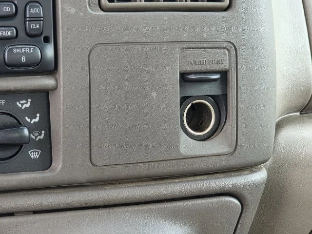 Used 2003  Ford Lariat image 20