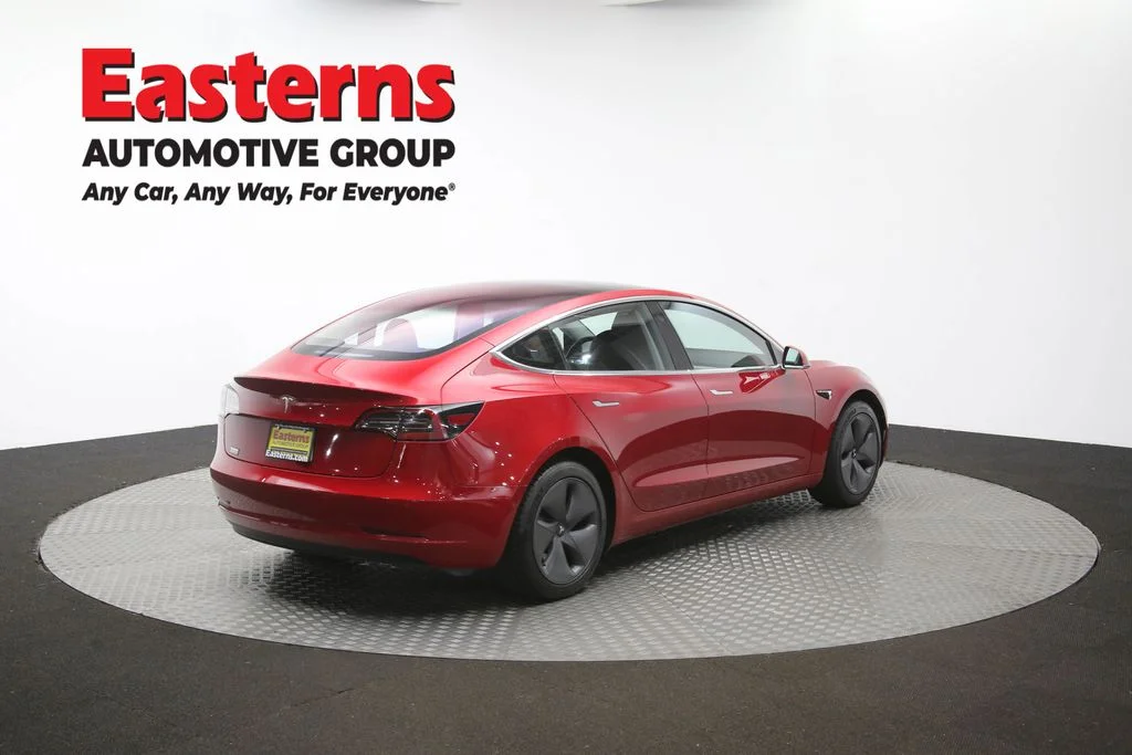 Used 2018 Red Tesla Long Range image 35