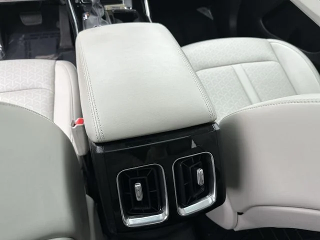 2022 Kia Sorento SX - Photo 25
