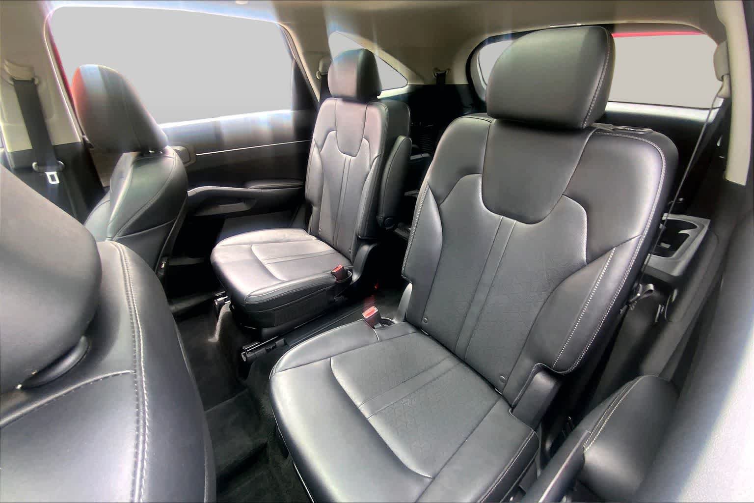 Certified Used 2022 Wolf Gray Kia EX image 19
