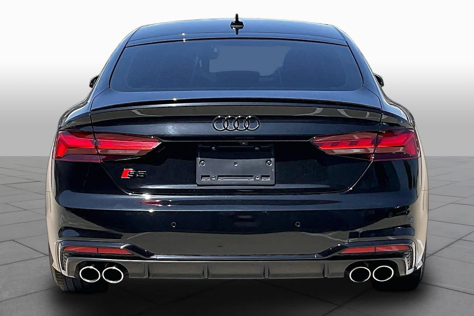 Used 2022 Mythos Black Metallic Audi Premium Plus image 5