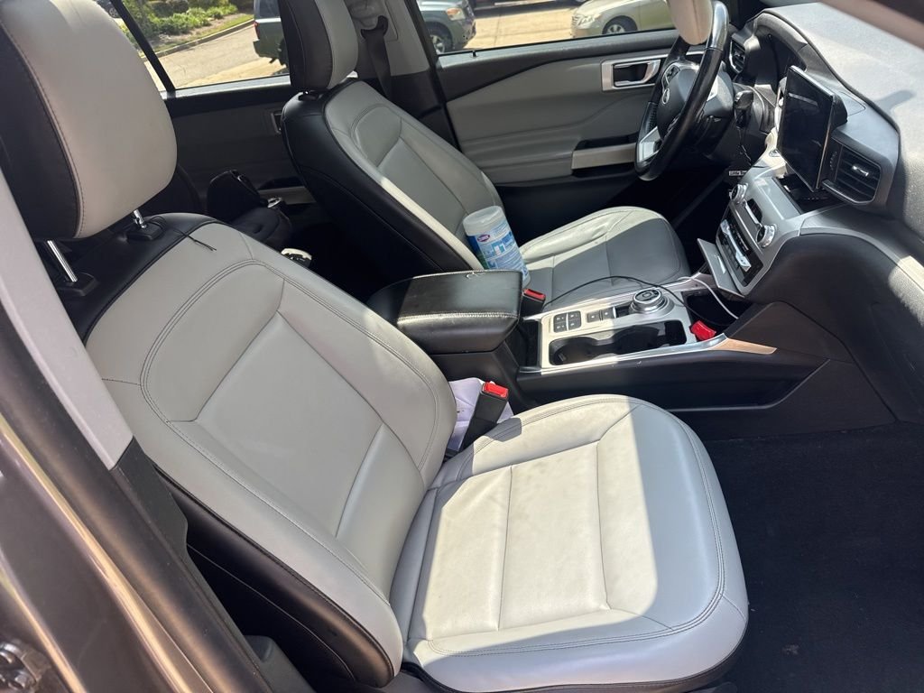 Certified Used 2021 Gray Ford XLT image 31
