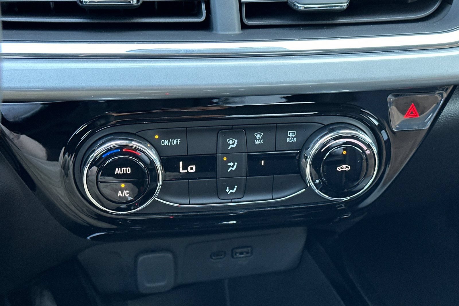New 2026 Mosaic Black Metallic Chevrolet LT image 20