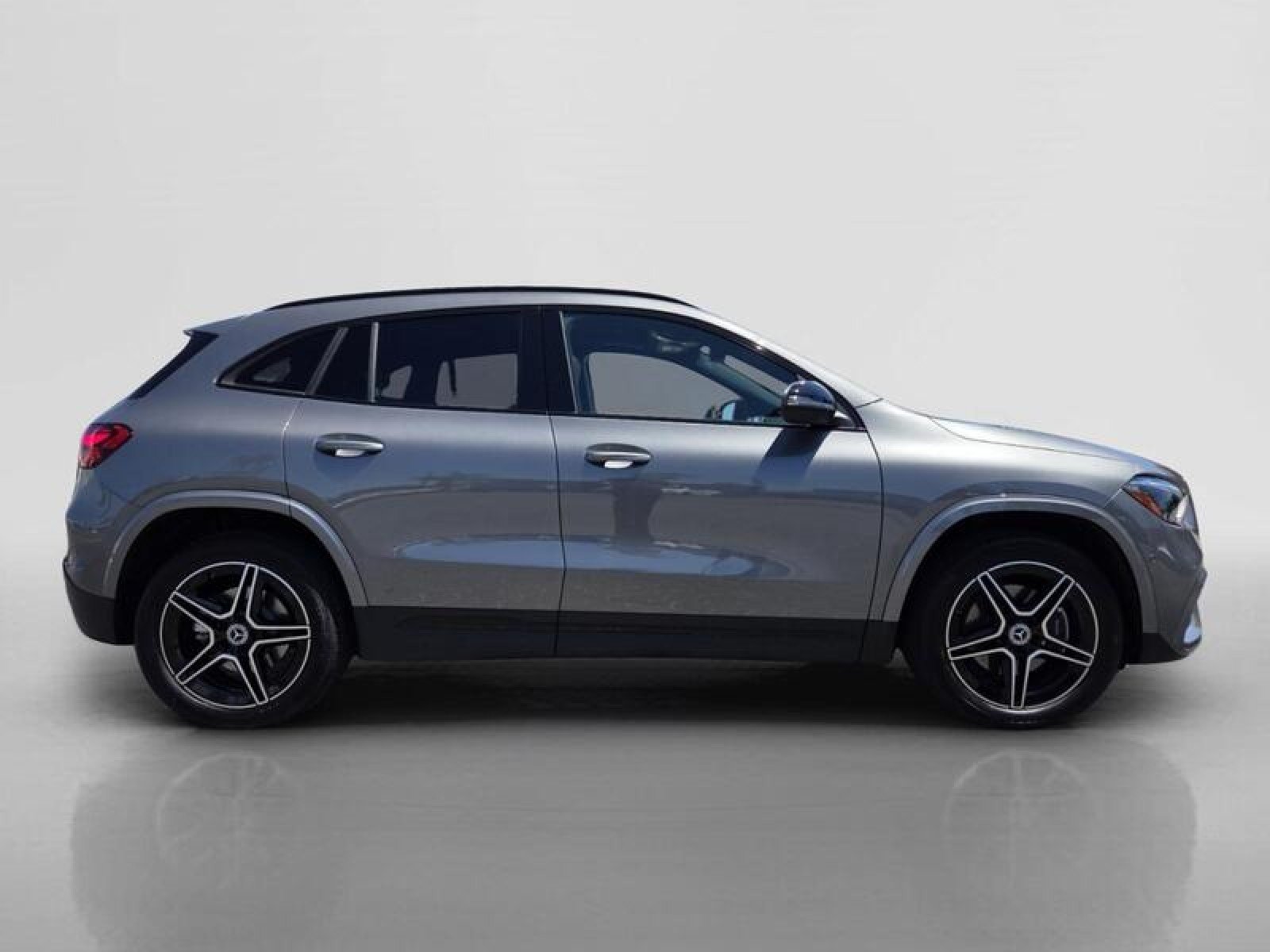 Certified Used 2026 Mountain Grey Metallic Mercedes-Benz GLA 250 image 6