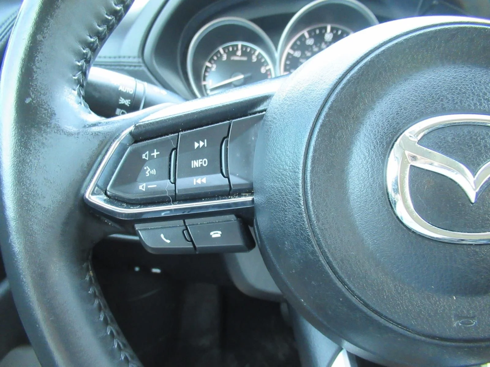 Used 2019 Blue Mazda Touring image 24