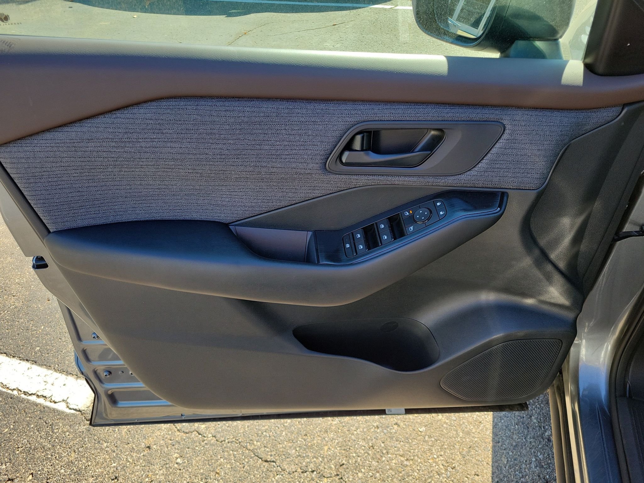 Used 2023 Gun Metallic Nissan S image 8