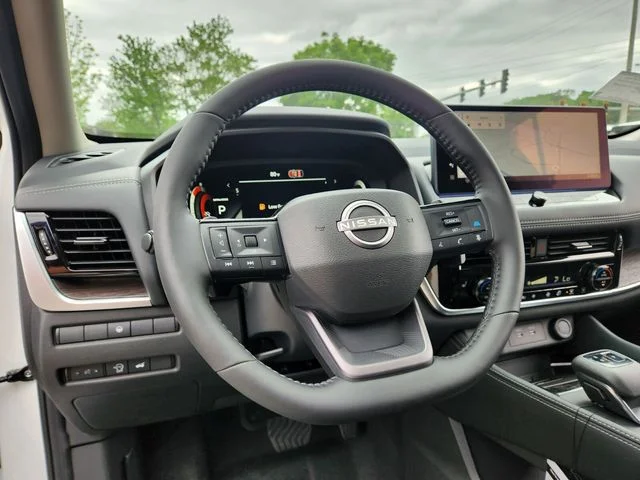 New 2026 White Nissan Platinum image 13