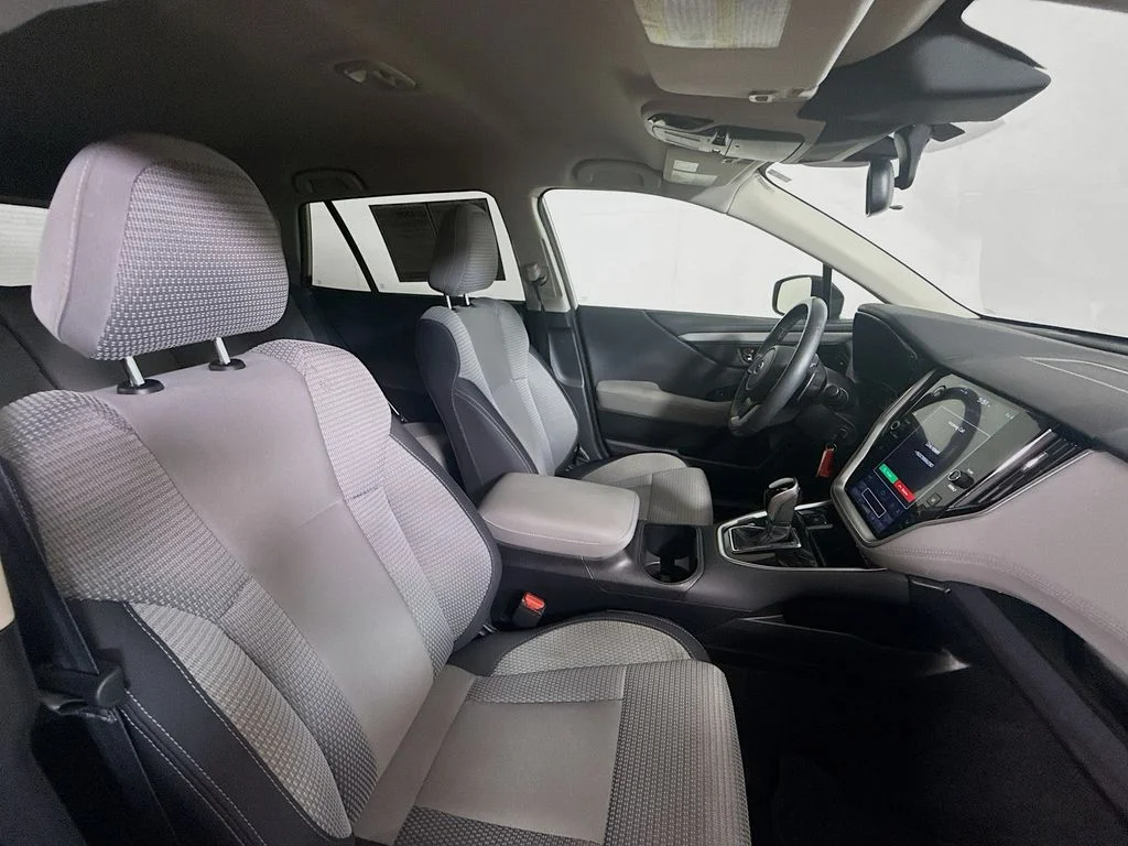 Used 2023 Crystal White Pearl Subaru Premium image 26