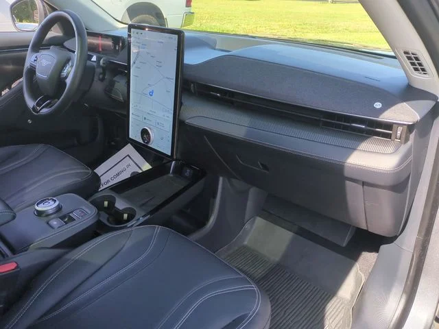 Used 2023 Gray Ford Premium image 35